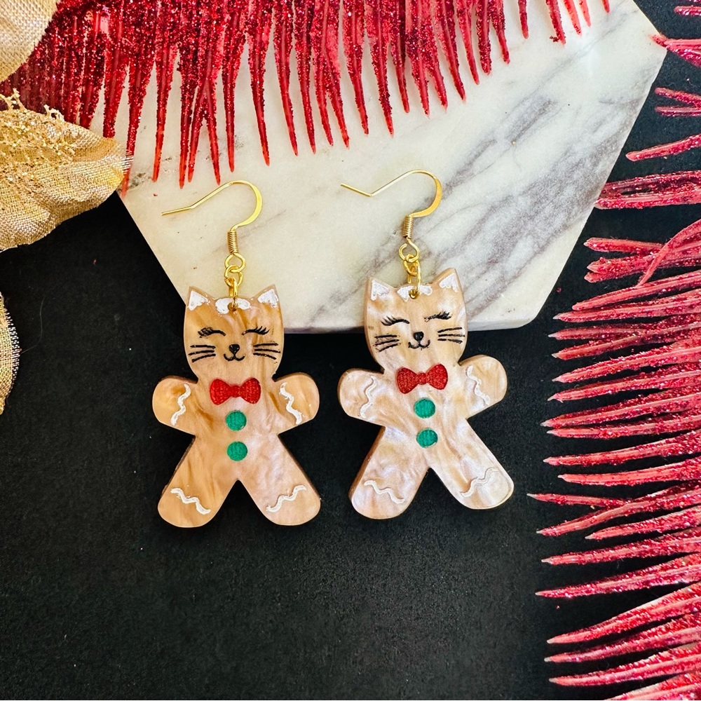 Charming Cat Gingerbread Earrings Holiday gift jewelry